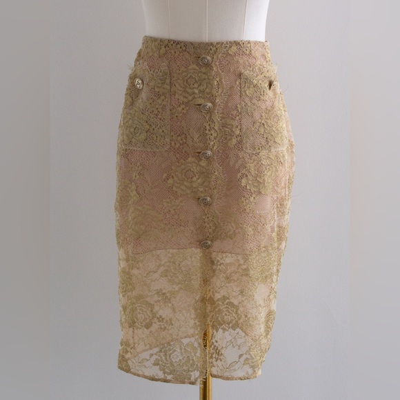 Chanel F/W 2020 Metiers D'Art Shimmery Gold Beige Lace Top Skirt 20A Suit - Picture 17 of 17